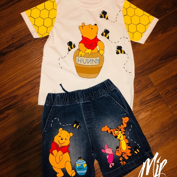 Custom hand painted 2 piece short set